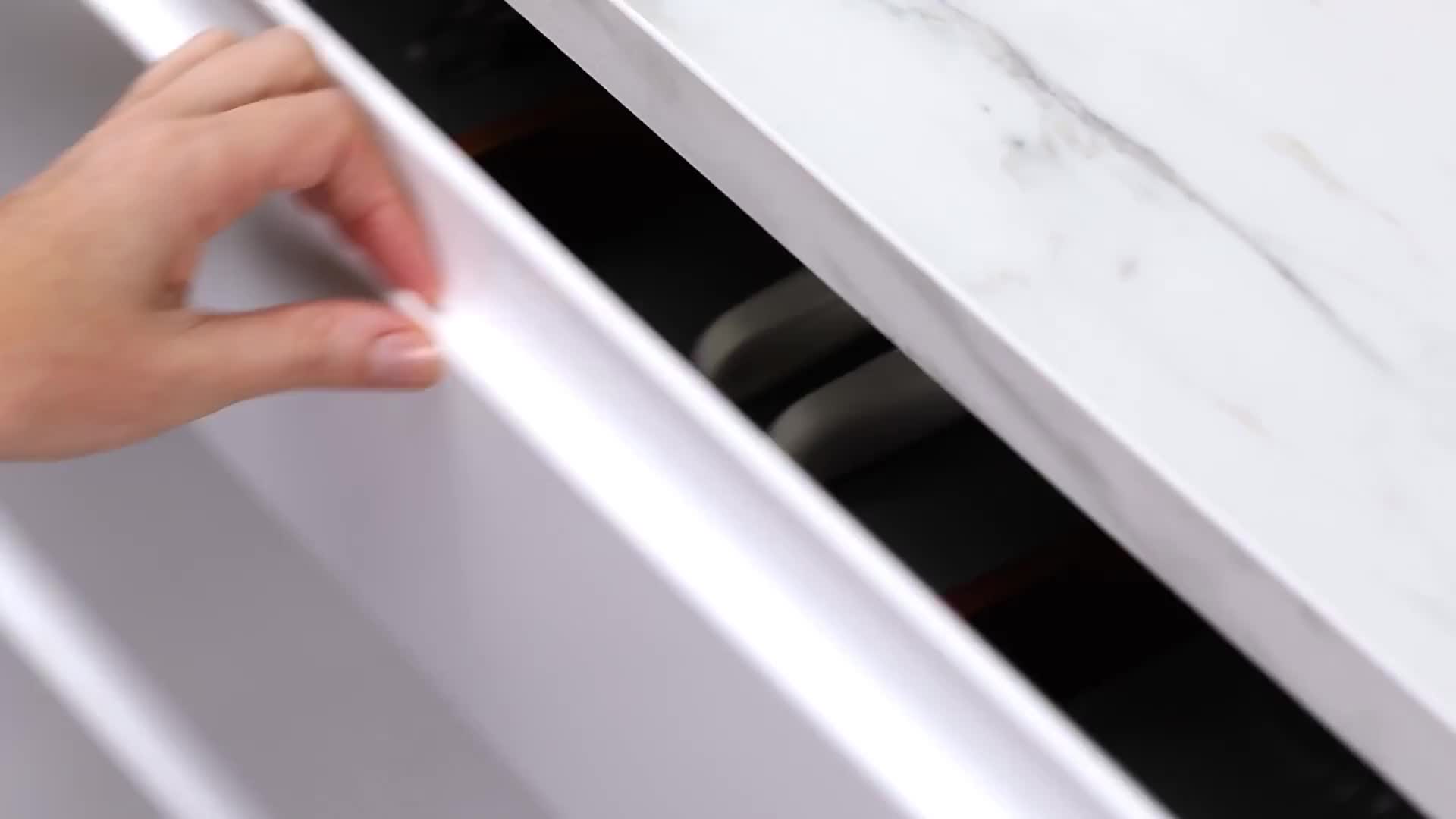 Pivot™ 3-in-1 Can Opener | Joseph Joseph US